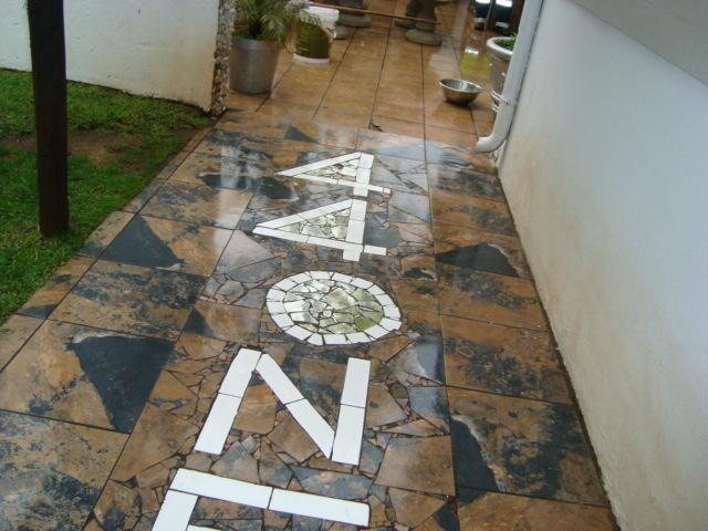 44 On Ennis Guest Lodge And Restaurant - No Load Sheddding แอร์เมอโล ภายนอก รูปภาพ